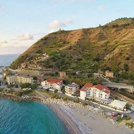 Hotel Ristorante Mareblu Amantea Bagian luar foto