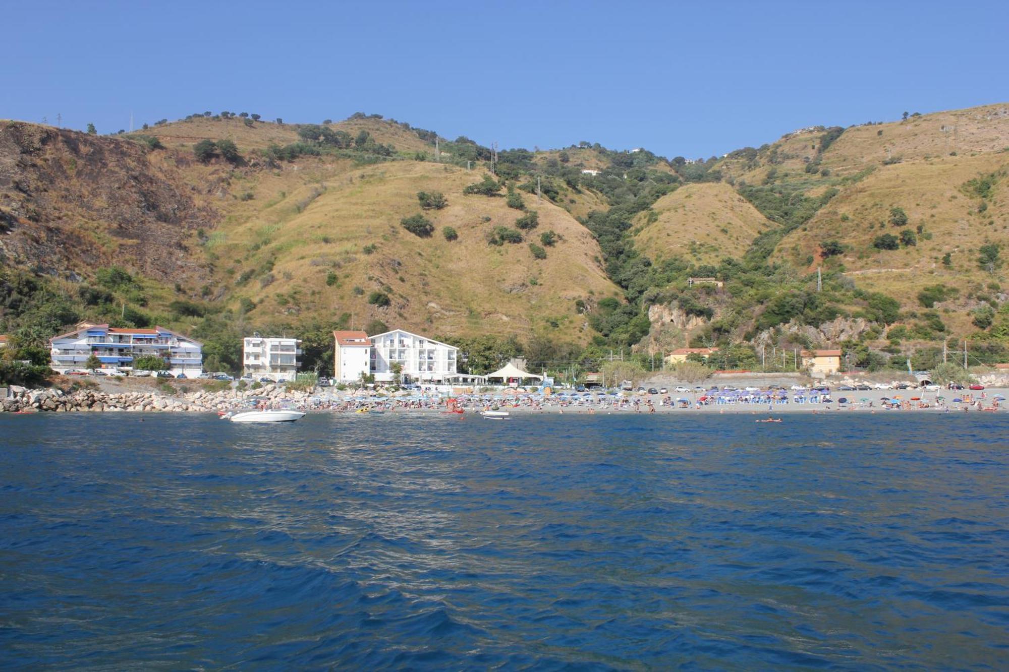 Hotel Ristorante Mareblu Amantea Bagian luar foto