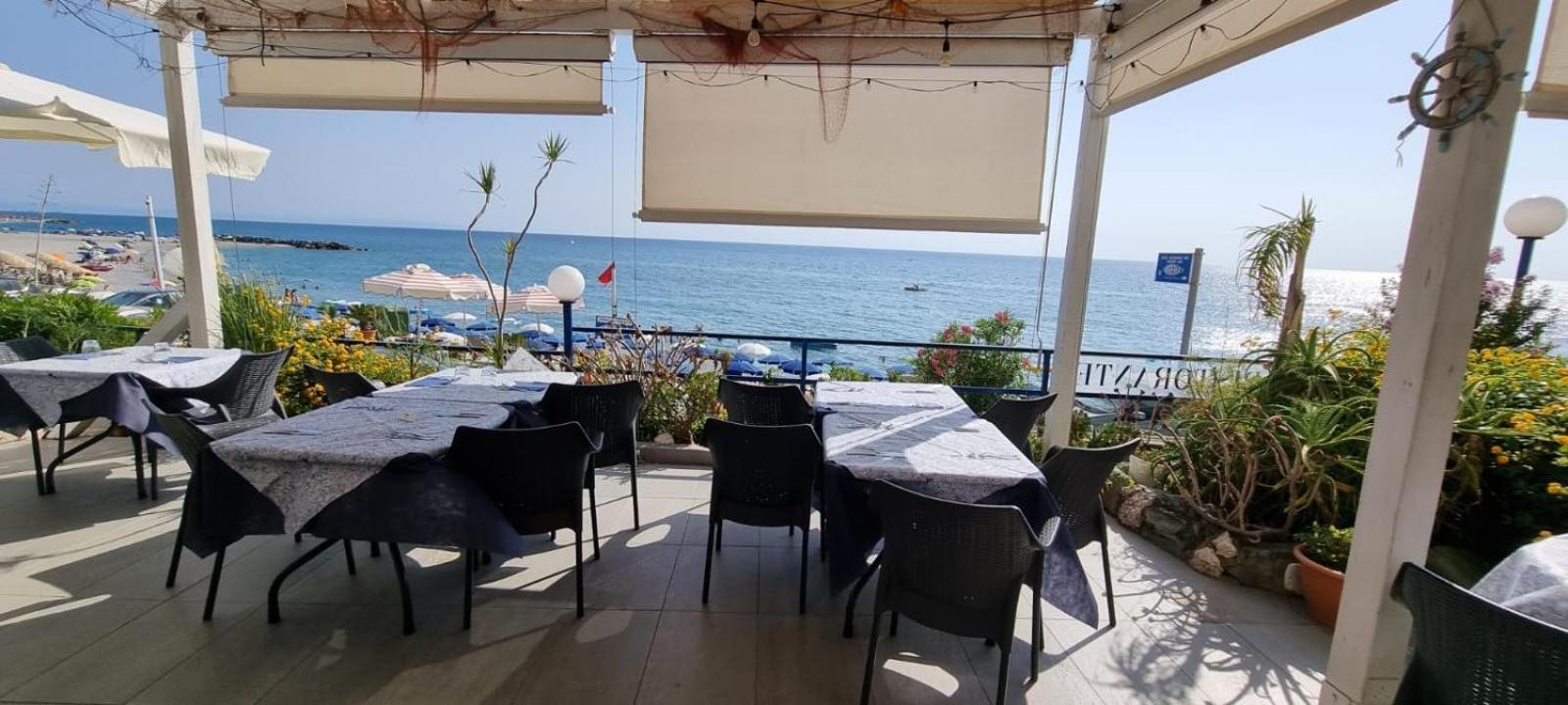 Hotel Ristorante Mareblu Amantea Bagian luar foto
